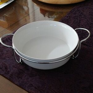 Chic White Ceramic Bowl with Sleek Metal Stand With Handles